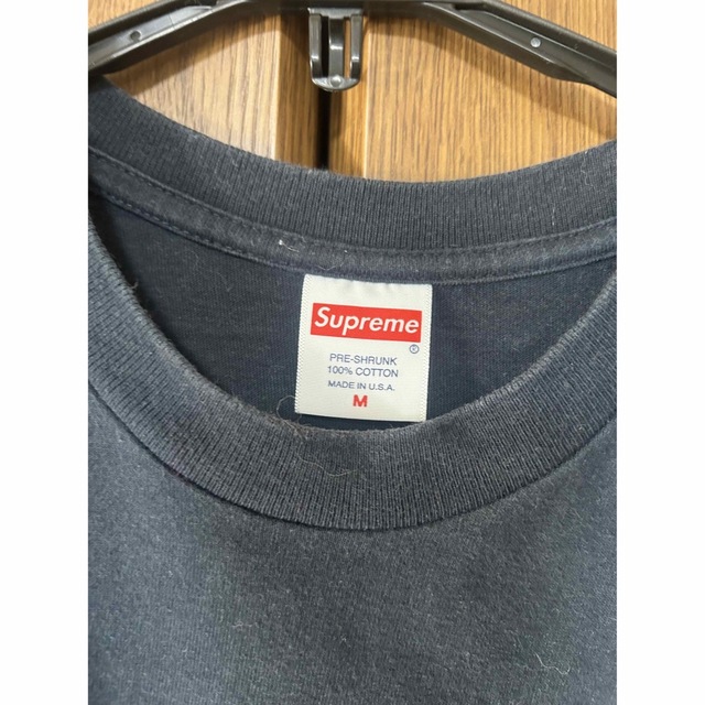 Supreme(シュプリーム)のsupremeTシャツ　黒 メンズのトップス(Tシャツ/カットソー(半袖/袖なし))の商品写真