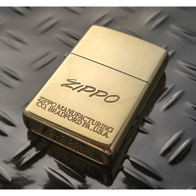 ZIPPO(ノーマル) イタリックロゴ 真鍮 2001年製ZIPPO