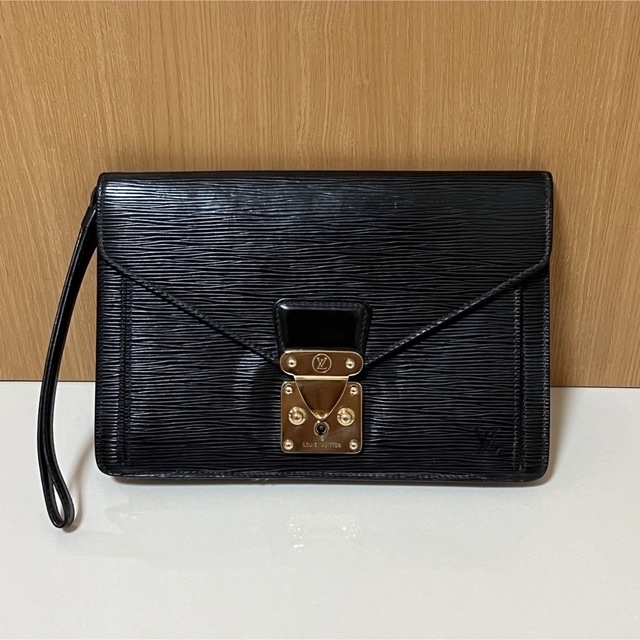 LOUIS VUITTON - ルイヴィトン エピ クラッチバッグ セカンドバッグ