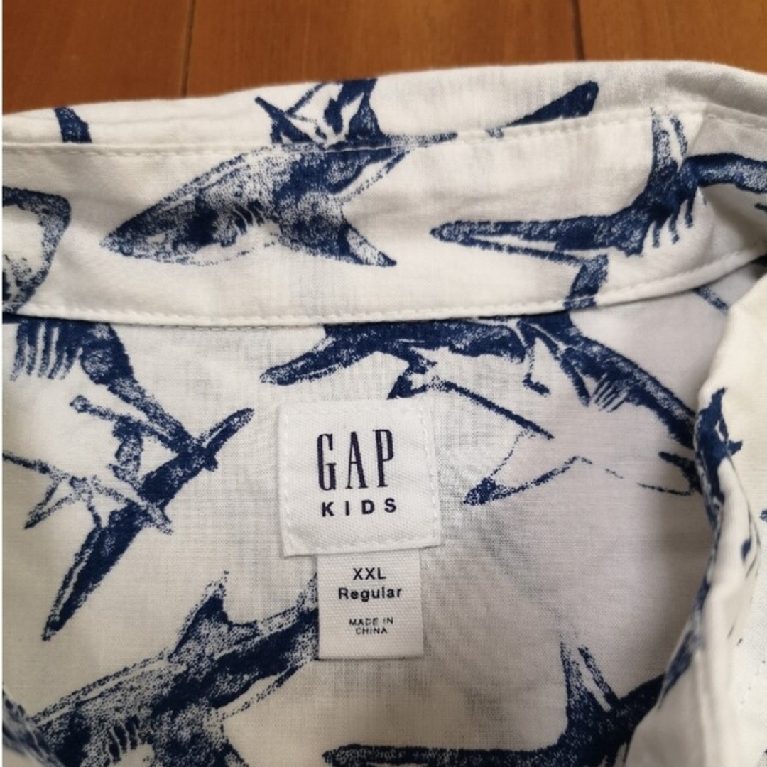 GAP(ギャップ)のともさん専用 GAP シャツ H&Mポロシャツ セット キッズ/ベビー/マタニティのキッズ服男の子用(90cm~)(ブラウス)の商品写真