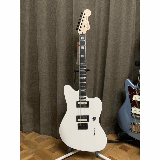 新品 Fender Jim Root Jazzmaster V4