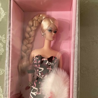 バービー(Barbie)のバービー45周年記念版　美品です(ぬいぐるみ/人形)