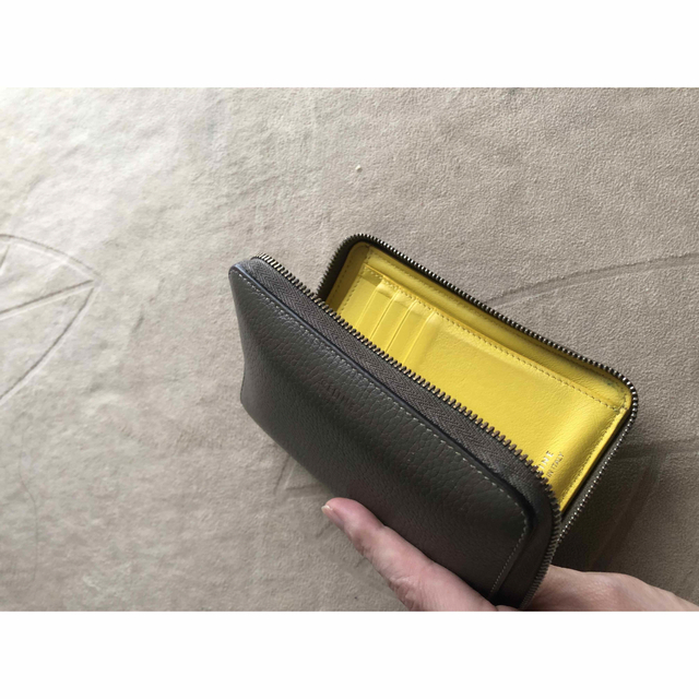 女の子向けプレゼント集結 セリーヌ celine マルチファンクション ラウンドジップ 財布 小物
