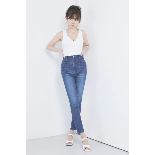 Her lip to(ハーリップトゥ)のherlipto Paris High Rise Jeans 24 レディースのパンツ(デニム/ジーンズ)の商品写真