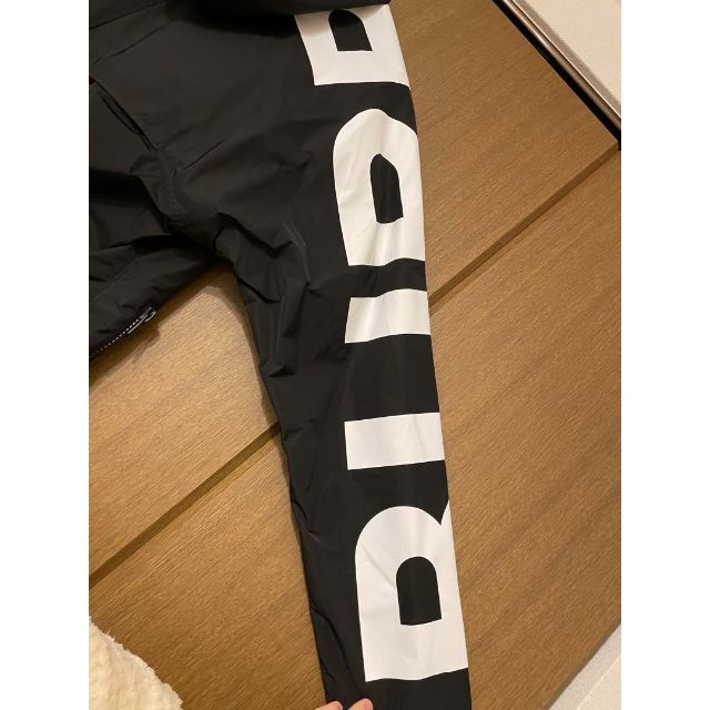 BURBERRY - バーバリー Burberry ロゴプリントフーデットジャケットの