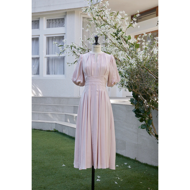 Her lip to Fountain Lace Up Bow Dress | vrealitybolivia.com