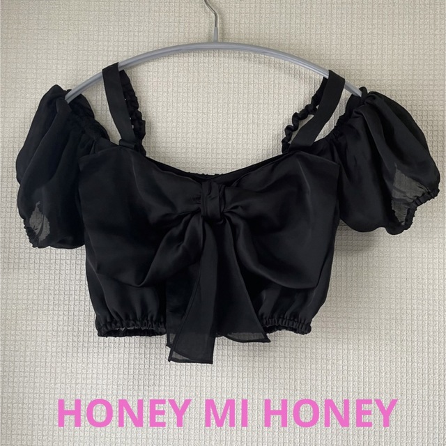 Honey mi Honey(ハニーミーハニー)のHONEY MI HONEY ハニーミーハニー　リボンブラウス レディースのトップス(シャツ/ブラウス(半袖/袖なし))の商品写真