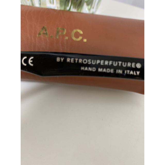 A.P.C(アーペーセー)のAPCサングラス　LUNETTES RETROSUPERFUTURE 15OFF レディースのファッション小物(サングラス/メガネ)の商品写真