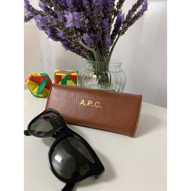 A.P.C(アーペーセー)のAPCサングラス　LUNETTES RETROSUPERFUTURE 15OFF レディースのファッション小物(サングラス/メガネ)の商品写真