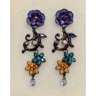 アメリカ直輸入！ANNA SUI × INC のフラワーピアス