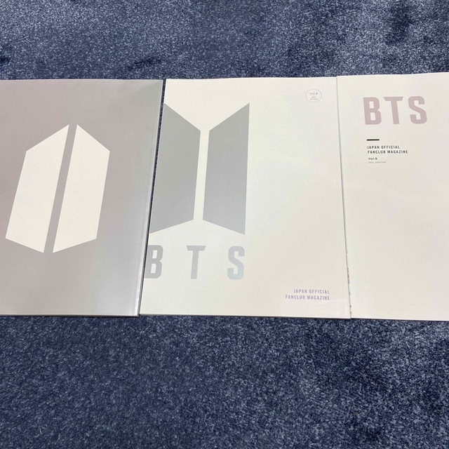 防弾少年団(BTS)(ボウダンショウネンダン)のBTS ファンクラブ　会報Vol.8と9＋1  他出品と同梱可 チケットの音楽(K-POP/アジア)の商品写真