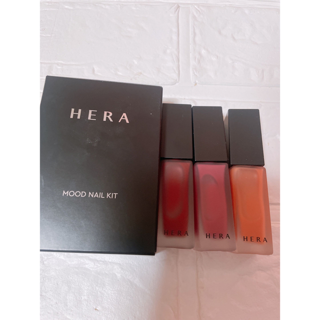 HERA  ネイル　３本セット