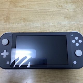 ニンテンドースイッチ(Nintendo Switch)のNintendo Switch Liteグレー　　(家庭用ゲーム機本体)