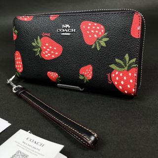 COACH】ストロベリー柄☆ストラップ付 長財布☆ 関税 送料込!! - 財布