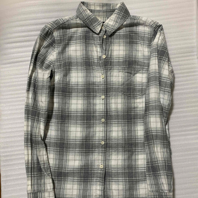 美品　BANANA REPUBLIC シャツ　長袖 レディースのトップス(シャツ/ブラウス(長袖/七分))の商品写真