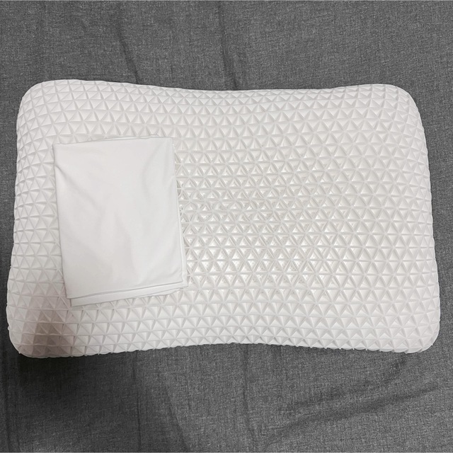 Moffle フィット 弾力性に優れたやわらかいまくら 40×60cm インテリア/住まい/日用品の寝具(枕)の商品写真