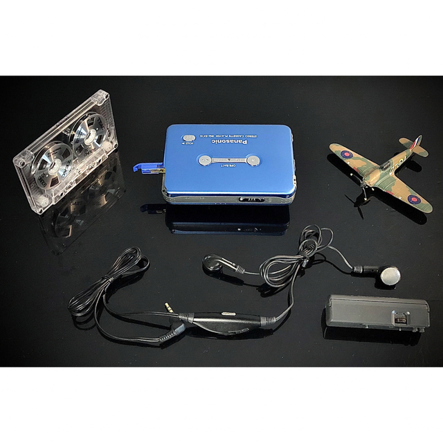 Panasonic(パナソニック)のカセットウォークマン松下 RQ-SX15 超薄い、青「整備済み、完動超美品」 スマホ/家電/カメラのオーディオ機器(ポータブルプレーヤー)の商品写真