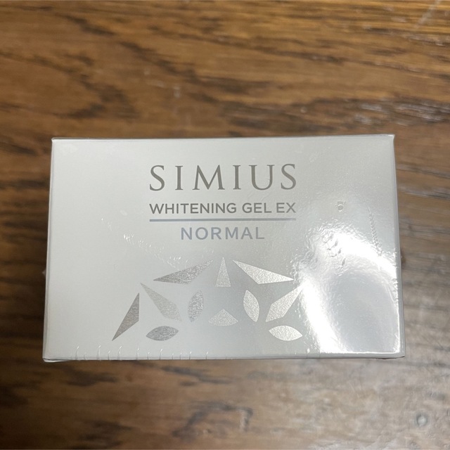 SIMIUS(シミウス)のシミウス 薬用ホワイトニングジェルEXノーマル ジャータイプ コスメ/美容のスキンケア/基礎化粧品(オールインワン化粧品)の商品写真