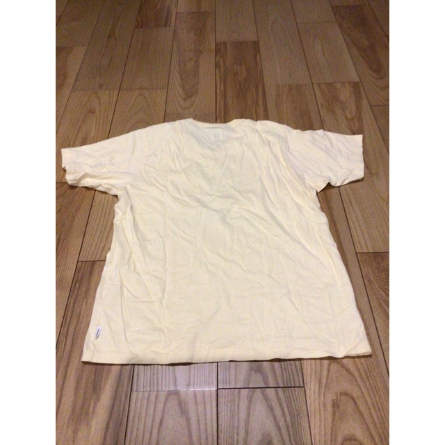 R.NEWBOLD(アールニューボールド)のR.NEWBOLD Tシャツ　XLサイズ　イエロー メンズのトップス(Tシャツ/カットソー(半袖/袖なし))の商品写真