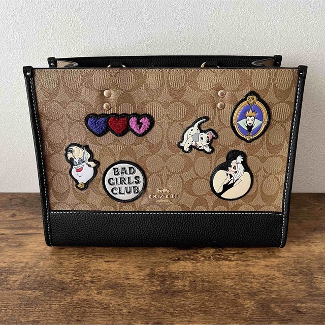 新品‼️COACH×DISNEYデンプシーキャリーオール・シグネチャーキャンバス-