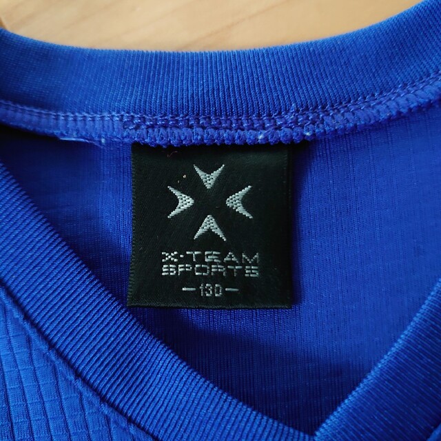 青のタンクトップ130cm キッズ/ベビー/マタニティのキッズ服男の子用(90cm~)(Tシャツ/カットソー)の商品写真