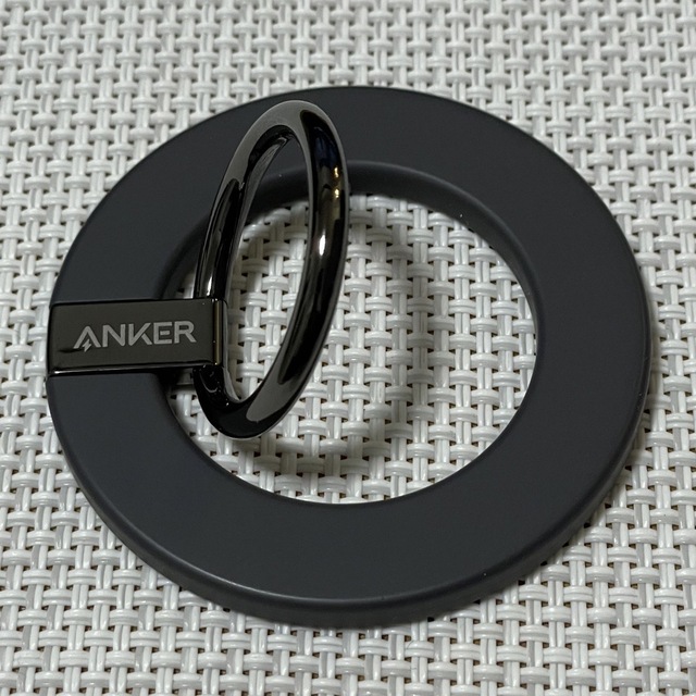 Anker(アンカー)の【まっつん様】Anker 610 Magnetic Phone Grip スマホ/家電/カメラのスマホアクセサリー(その他)の商品写真