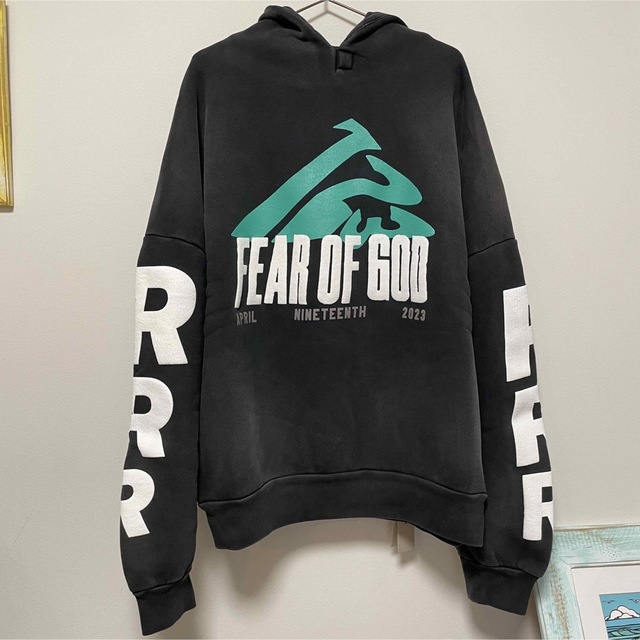 サイズ2ですfear of god rrr123 jerry essentials パーカー