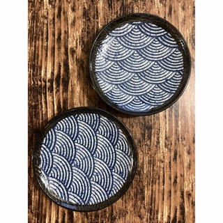 和柄 ブルー 波模様 19cm 中皿2枚 和食器 美濃焼 藍色オシャレ カフェ風(食器)