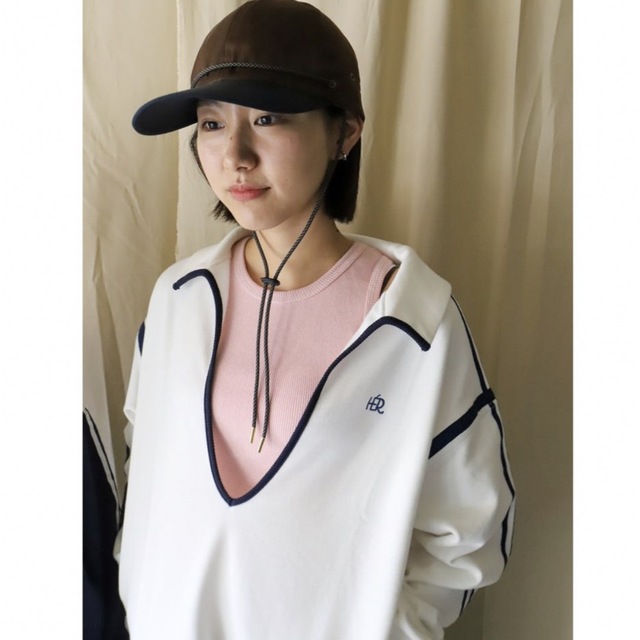 1LDK SELECT(ワンエルディーケーセレクト)のLong×2 bill cap / Brown×Navy レディースの帽子(キャップ)の商品写真