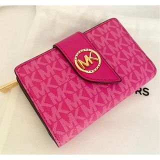 マイケルコース(Michael Kors)のマイケルコース MKシグネチャー 折財布 ピンク 保存袋付(財布)