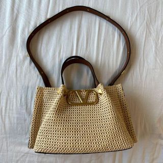 ヴァレンティノ バッグの通販 2,000点以上 | VALENTINOを買うならラクマ