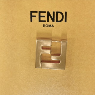 フェンディ イヤリングの通販 54点 | FENDIを買うならラクマ