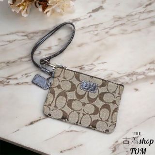 コーチ(COACH)のCOACH コーチ ポーチ　シグネチャー(ボディバッグ/ウエストポーチ)