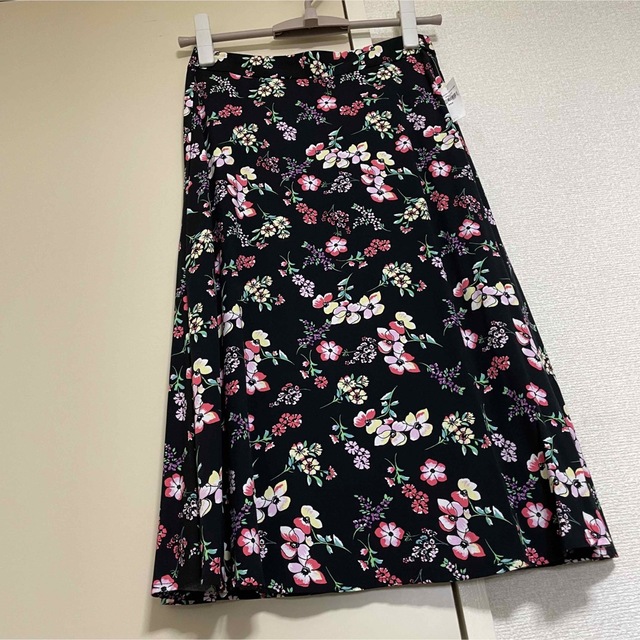 GAP(ギャップ)のGAP ドレープスカート  花柄 レディースのスカート(ロングスカート)の商品写真