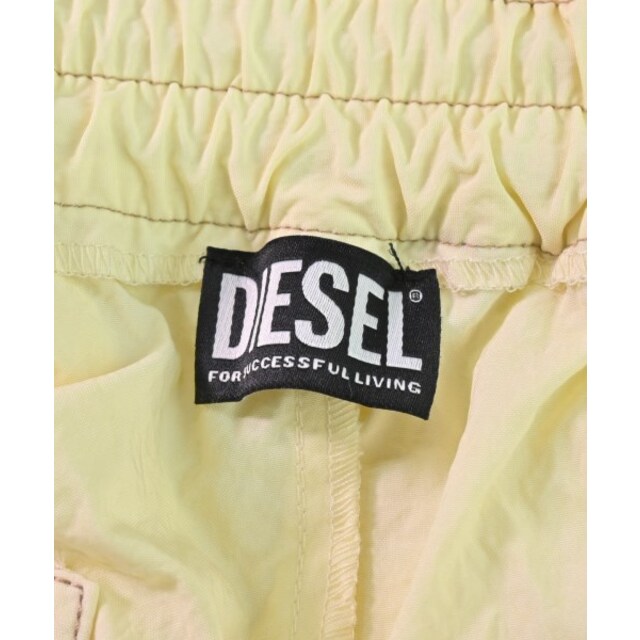 DIESEL(ディーゼル)のDIESEL ディーゼル ショートパンツ 28(S位) 黄系 【古着】【中古】 メンズのパンツ(ショートパンツ)の商品写真