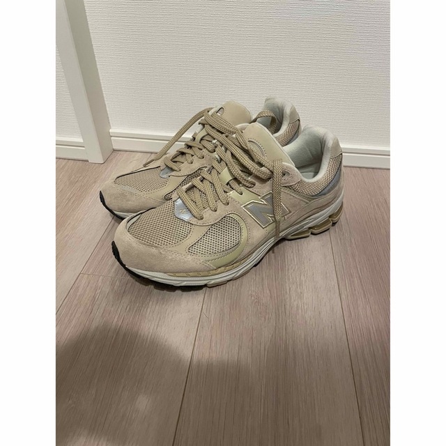 New Balance(ニューバランス)のNEW BALANCE ML2002R2 width D BEIGE 29㎝ メンズの靴/シューズ(スニーカー)の商品写真