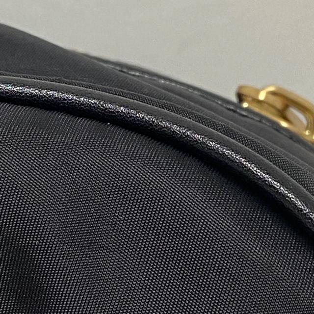 MOSCHINO(モスキーノ)のモスキーノ ウエストポーチ - 黒×ゴールド レディースのバッグ(ボディバッグ/ウエストポーチ)の商品写真