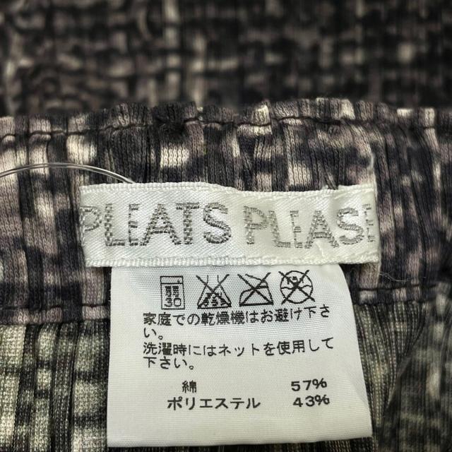 PLEATS PLEASE ISSEY MIYAKE(プリーツプリーズイッセイミヤケ)のプリーツプリーズ ロングスカート 3 L - レディースのスカート(ロングスカート)の商品写真