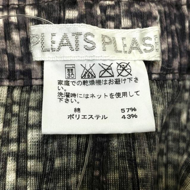 PLEATS PLEASE ISSEY MIYAKE(プリーツプリーズイッセイミヤケ)のプリーツプリーズ ロングスカート 3 L - レディースのスカート(ロングスカート)の商品写真