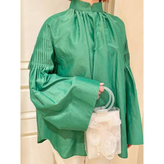 mame(マメ)のmame kurogouchi Silk Cotton TuckedBlouse レディースのトップス(シャツ/ブラウス(長袖/七分))の商品写真