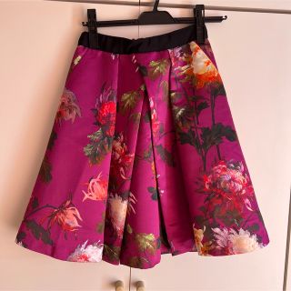 テッドベイカー(TED BAKER)のテッドベイカー　TEDBAKER 花柄スカート(ひざ丈スカート)