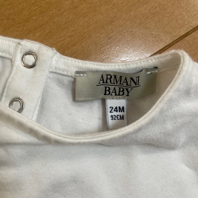 Armani(アルマーニ)のARMANI Baby Tシャツ 24M キッズ/ベビー/マタニティのキッズ服女の子用(90cm~)(Tシャツ/カットソー)の商品写真