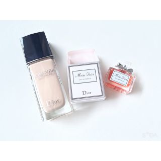 ディオール(Dior)のDior スキンフォーエヴァーフルイドグロウ(ファンデーション)