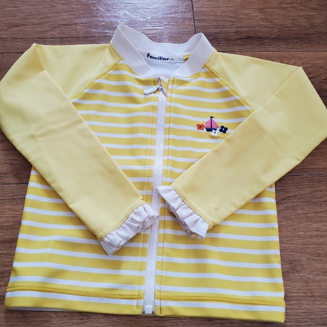 familiar(ファミリア)のfamiliar　ファミリア　　100cm　　ラッシュガード キッズ/ベビー/マタニティのキッズ服女の子用(90cm~)(その他)の商品写真