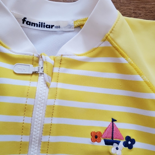 familiar(ファミリア)のfamiliar　ファミリア　　100cm　　ラッシュガード キッズ/ベビー/マタニティのキッズ服女の子用(90cm~)(その他)の商品写真