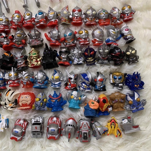 BANDAI ウルトラマン  指人形　キングジョー バルタン星人等　約90点 3