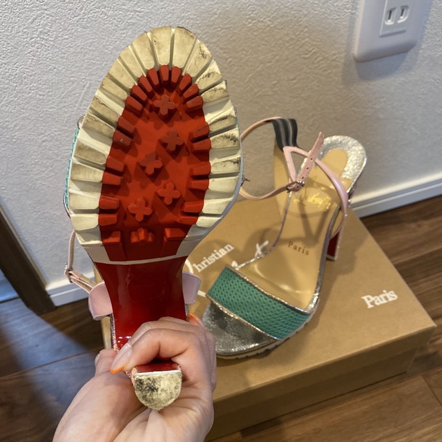 Christian Louboutin(クリスチャンルブタン)のルブタン　サンダル レディースの靴/シューズ(サンダル)の商品写真