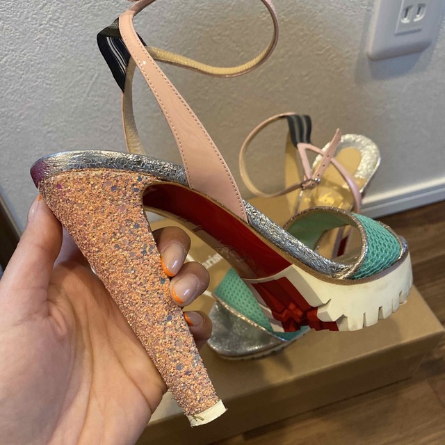 Christian Louboutin(クリスチャンルブタン)のルブタン　サンダル レディースの靴/シューズ(サンダル)の商品写真