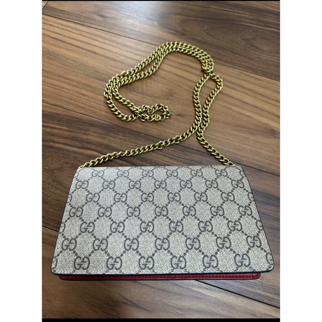 Gucci - グッチ チェリー チェーンウォレットの通販 by miyu's shop ...