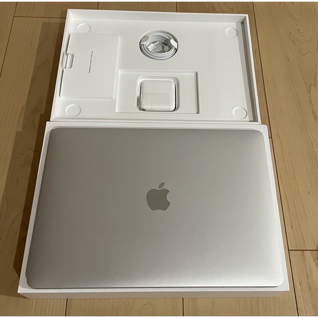 Apple - M1 MacBook Air シルバー